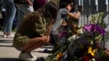 Америка: семьи убитых в Техасе школьников возмущены бездействием полиции
