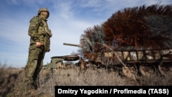 Российский военнослужащий на "южном Донецком фронте российской специальной военной операции". Фото ТАСС, 4 ноября 2025 года