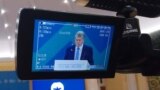 Курултай поставил Атамбаеву "неуд" за работу президента