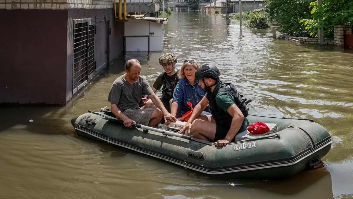 Все лодки у людей забрали раньше