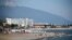 Морское побережье в Сочи. Май 2021 года