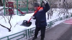 В Москве замначальника коммунальной службы проломил голову бейсбольной битой дворнику-мигранту
