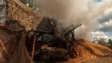 Иллюстративное фото. Военнослужащие 28-й отдельной механизированной бригады ВСУ наносят удар по позициям армии России во время наступления войск РФ возле Торецка Донецкой области, июнь 2025 года