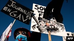 Протесты в Париже против вмешательства силовиков в работу журналистов