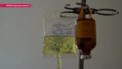 Отопление "буржуйками", воду носят медсестры: как выживают больницы в Донбассе