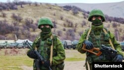 Военные без опознавательных знаков в Крыму. 4 марта 2014 года