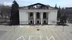 В оккупированном Мариуполе анонсировали и отменили спектакль в драмтеатре, построенном на месте гибели сотен людей