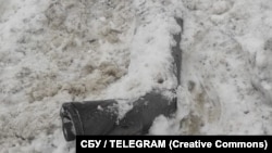 Фрагмент ракеты "Орешник", которой РФ ударила по Львову 