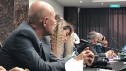 Два раза в год чиновники в Таджикистане дают пресс-конференции. Но получить на них информацию невозможно