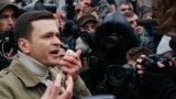 Яшин: "То, что людей затаскивают на избирательные участки, – очень показательно"