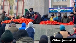 Акции протеста в Хороге вспыхнули 25 ноября после гибели 29-летнего местного жителя во время спецоперации силовиков