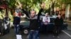 Armenia -- protesters in Yerevan 17Apr2018