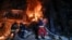 "Я выжил, я живой, чуть кровью залило". В Харькове в результате российской атаки рухнул подъезд дома, убиты три человека