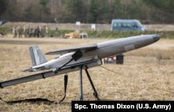 Беспилотник-камикадзе Hornet на катапульте, март 2026 года