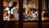 "Копим долги, сводим концы с концами": как выживает российский ресторанный бизнес