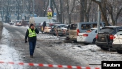 Последствия российского дронового и ракетного удара по Киеву. 20 января 2026 года. Фото: Reuters