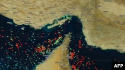 Движение судов вблизи Ормузского пролива