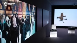 "Так может выглядеть ваше будущее, если войну не остановить". В Давосе открылась выставка, посвященная вторжению РФ в Украину