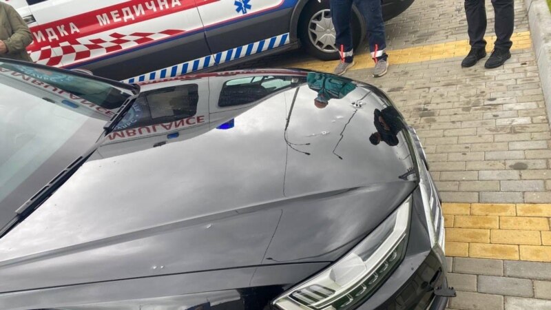 Неизвестные обстреляли автомобиль первого помощника Зеленского, ранен водитель 