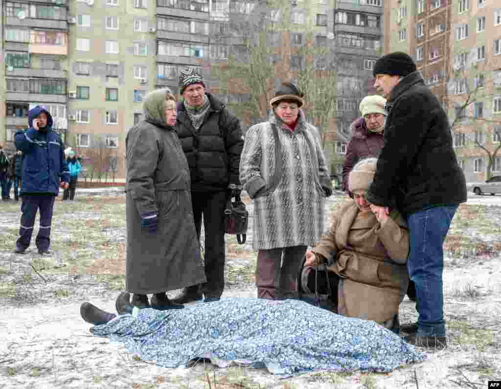 Родственники погибшего в результате обстрела Краматорска &nbsp;