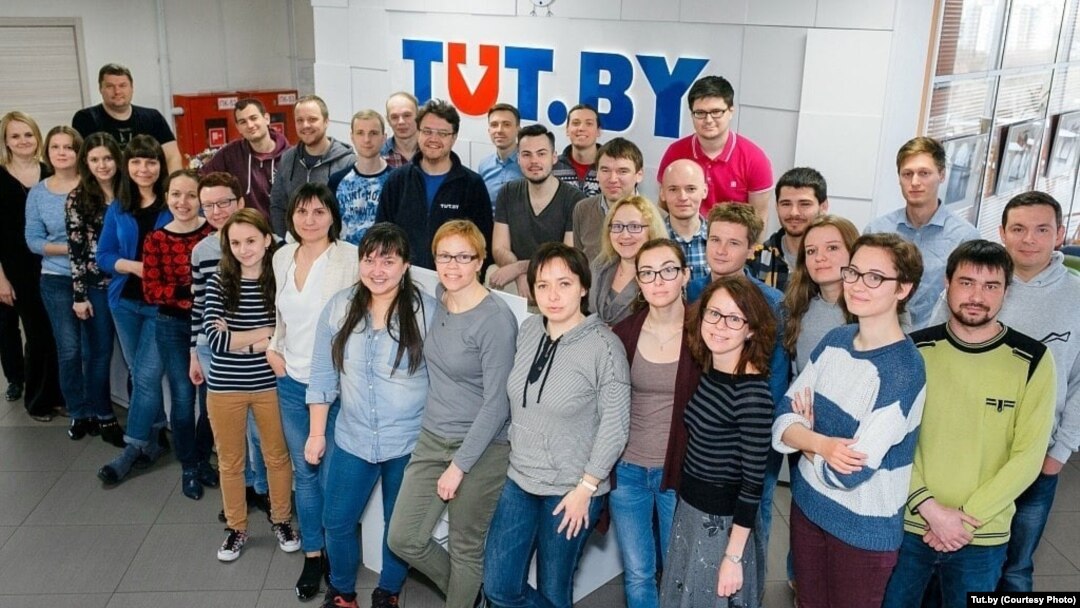 Власти Беларуси отключили TUT.BY, крупнейший независимый интернет-портал в  стране. 10 фактов о нем и том, насколько он важен