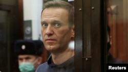 Russian opposition leader Aleksei Navalny in the defendant dock during his February 2, 2021 hearing in the Moscow City Court