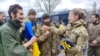 В результате обмена пленными в Россию вернулись три летчика, в Украину – 45 защитников "Азовстали"
