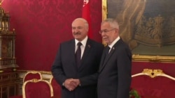 "Примете – спасибо, не получится – потерпим". Зачем Лукашенко приехал в Австрию