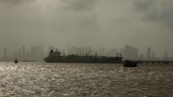 "Они уменьшают закупки, но это не "развод" с Россией". Отказалась ли Индия от российской нефти