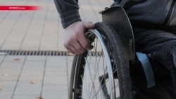 На коляске за грабителями: паралимпиец из Латвии стал звездой реальной криминальной драмы