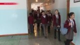 Парламент Кыргызстана предлагает запретить мобильные телефоны в школах