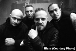 Россиийская рэп-группа "Каста" из Ростова-на-Дону, сейчас находится в антивоенной эмиграции, выступает за рубежом и выпускает протестные релизы