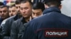 Полицейский рейд, во время которого полиция проверяет документы у трудовых мигрантов. Новосибирск, октябрь 2024 года