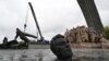 Демонтированный советский монумент в Киеве 26 апреля 2022 года