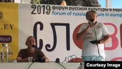 Марат Гельман (справа) и Лев Рубинштейн на фестивале "СловоНово"