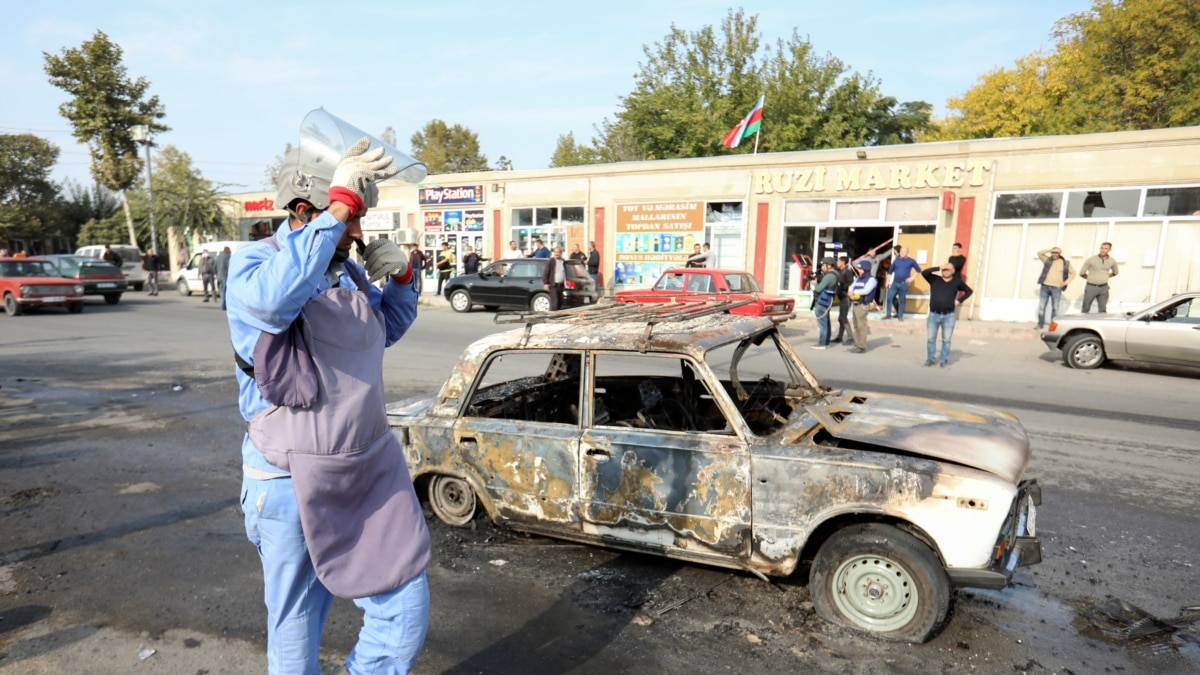 Баку заявил об обстреле города Барда и гибели свыше 20 человек. Ереван  назвал это обвинение 